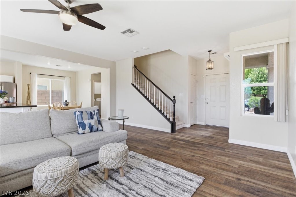 8104 Loma Del Ray Street Las Vegas NV 89131