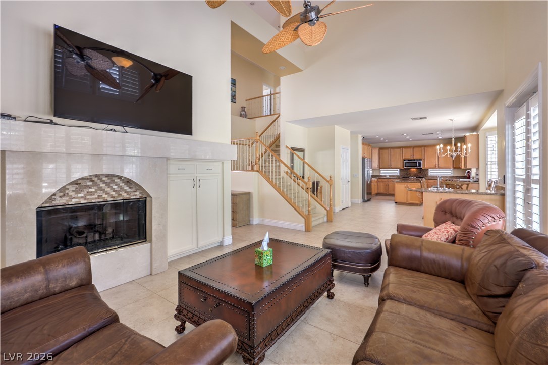 1009 Jennis Silver Street Las Vegas NV 89145