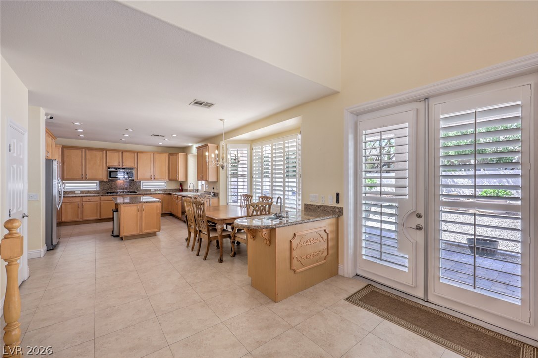 1009 Jennis Silver Street Las Vegas NV 89145