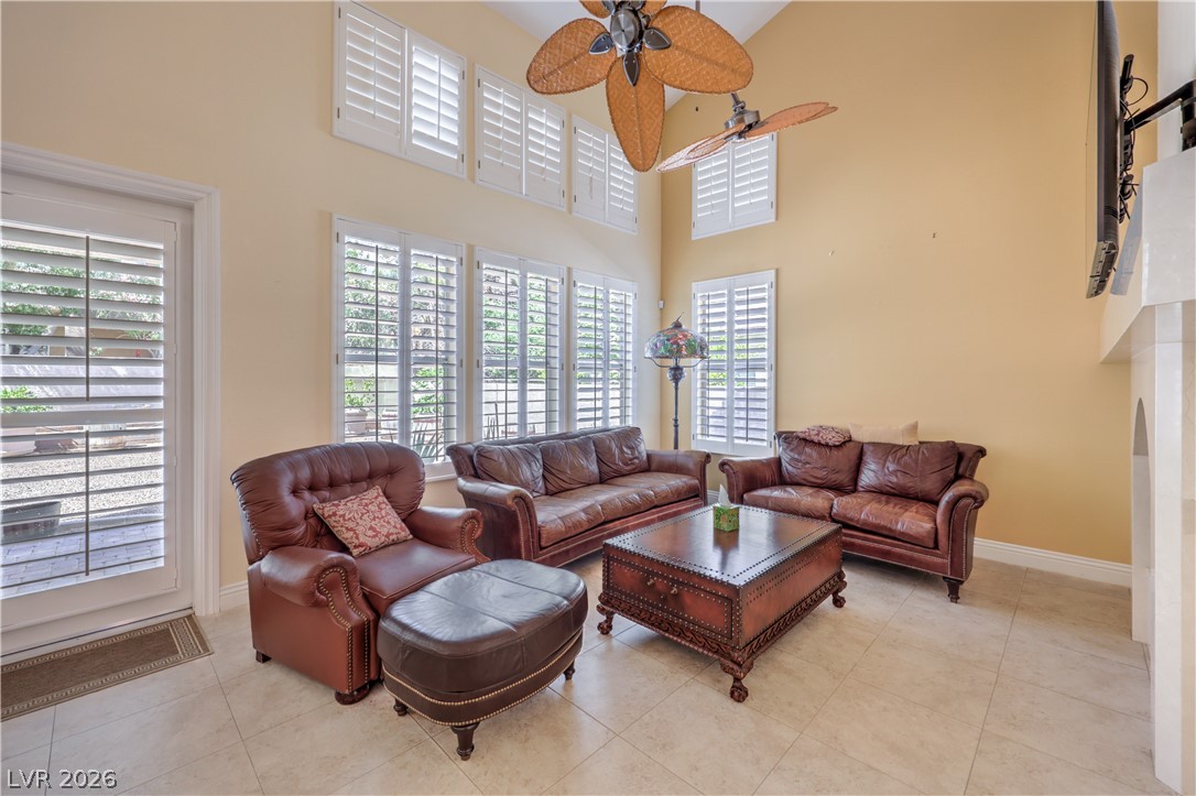 1009 Jennis Silver Street Las Vegas NV 89145