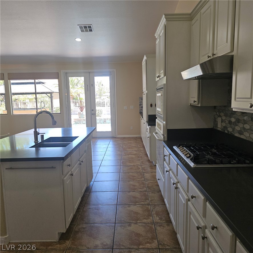 4937 Wayfaring Tree Avenue Las Vegas NV 89131