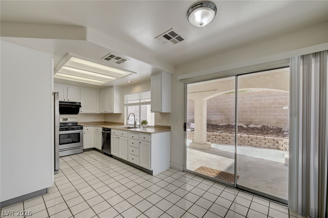 7680 Little Valley Avenue Las Vegas NV 89147