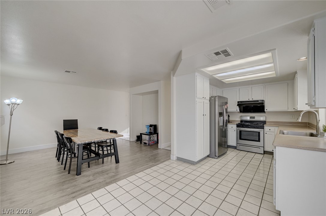 7680 Little Valley Avenue Las Vegas NV 89147
