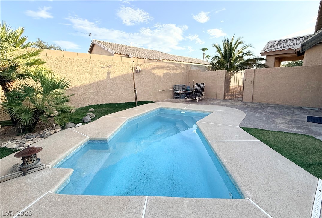 242 Pleasant Pebble Street Henderson NV 89074