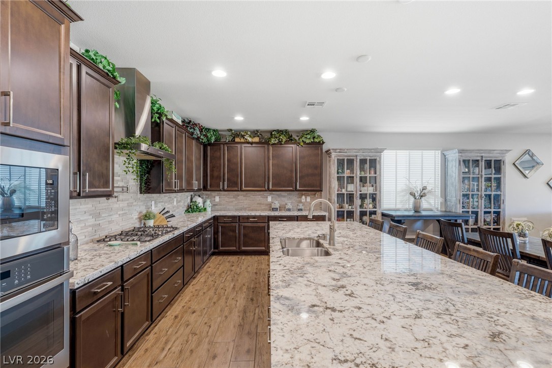 6380 Regina Ridge Street Las Vegas NV 89149
