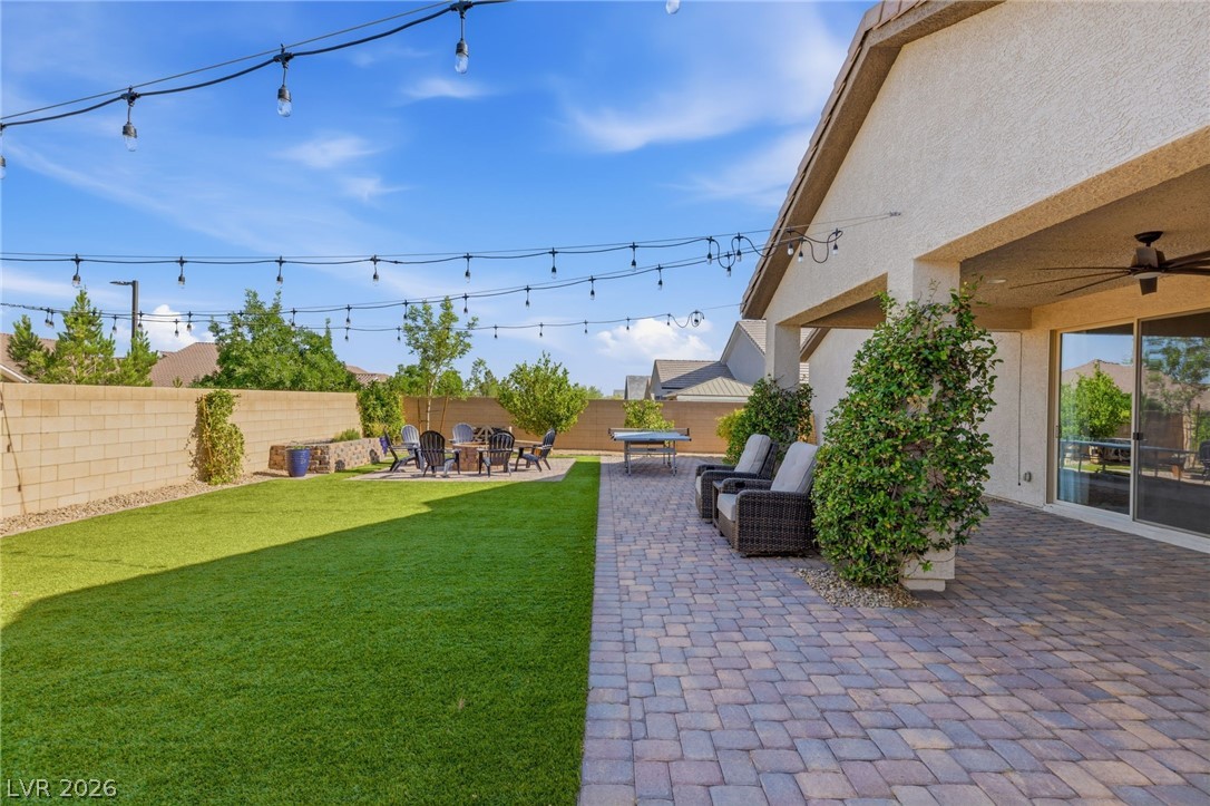6380 Regina Ridge Street Las Vegas NV 89149