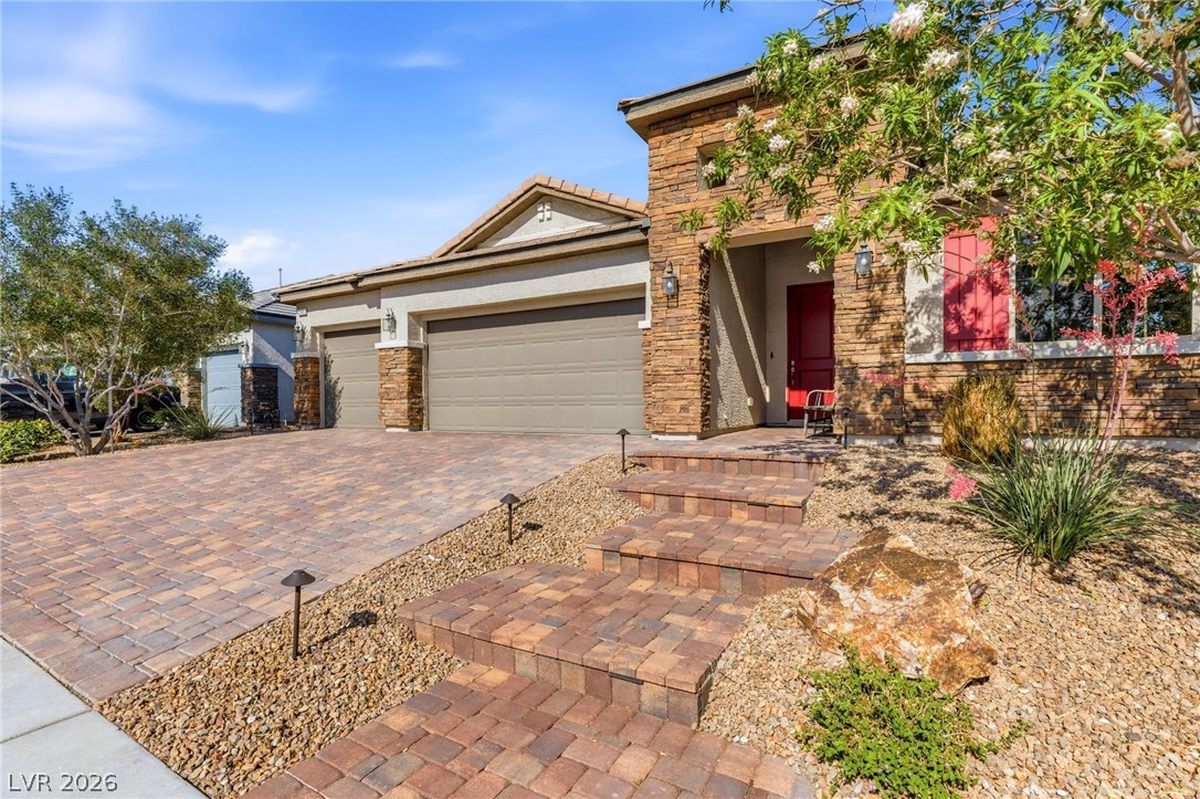 6380 Regina Ridge Street Las Vegas NV 89149