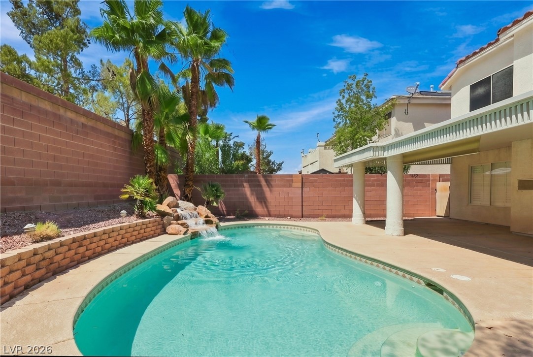 8019 Avalon Mist Street Las Vegas NV 89139