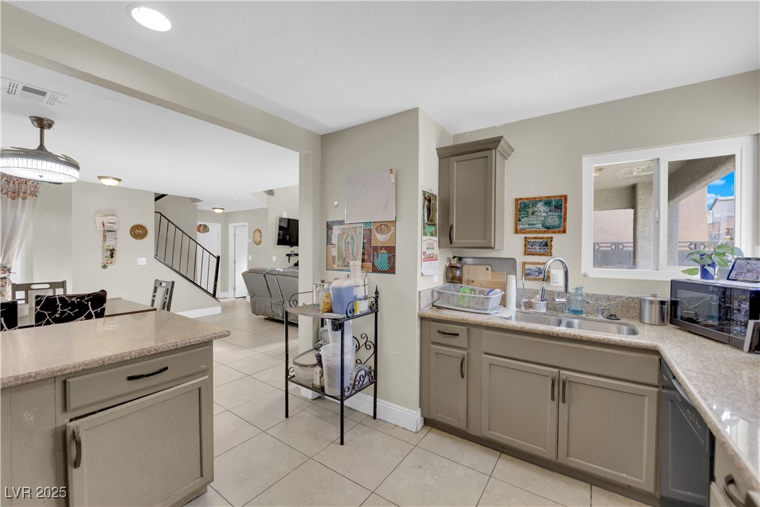 3993 Gulliver Street Las Vegas NV 89115