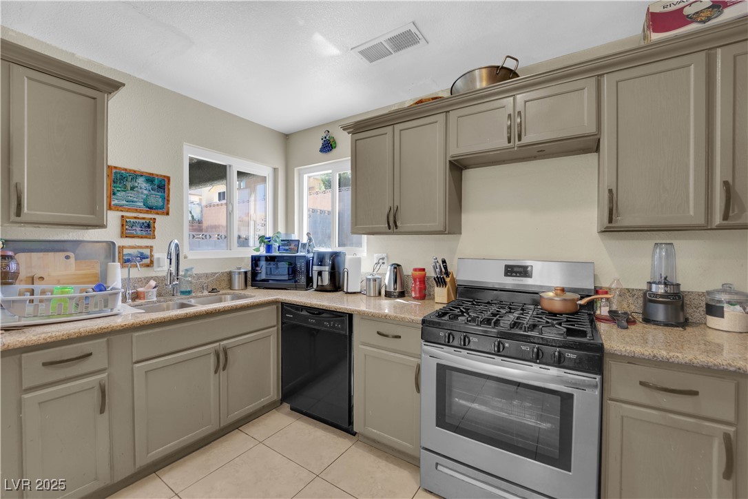3993 Gulliver Street Las Vegas NV 89115