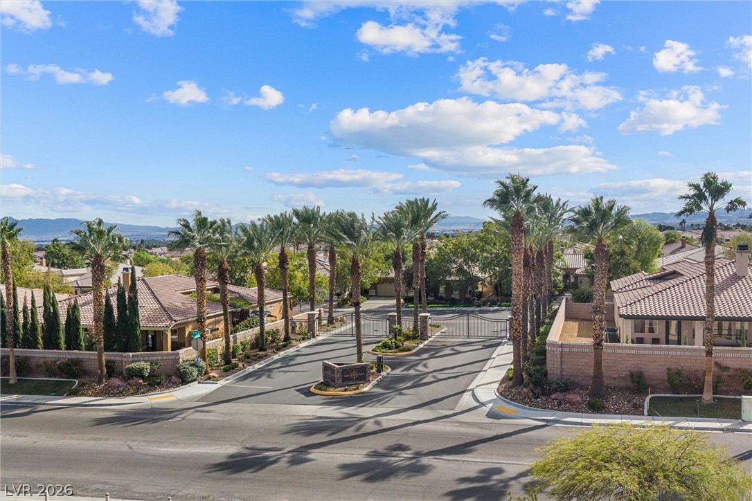 8097 Maddingley Avenue Las Vegas NV 89117