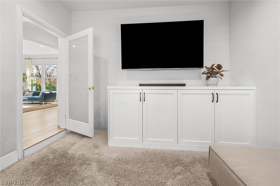 8097 Maddingley Avenue Las Vegas NV 89117