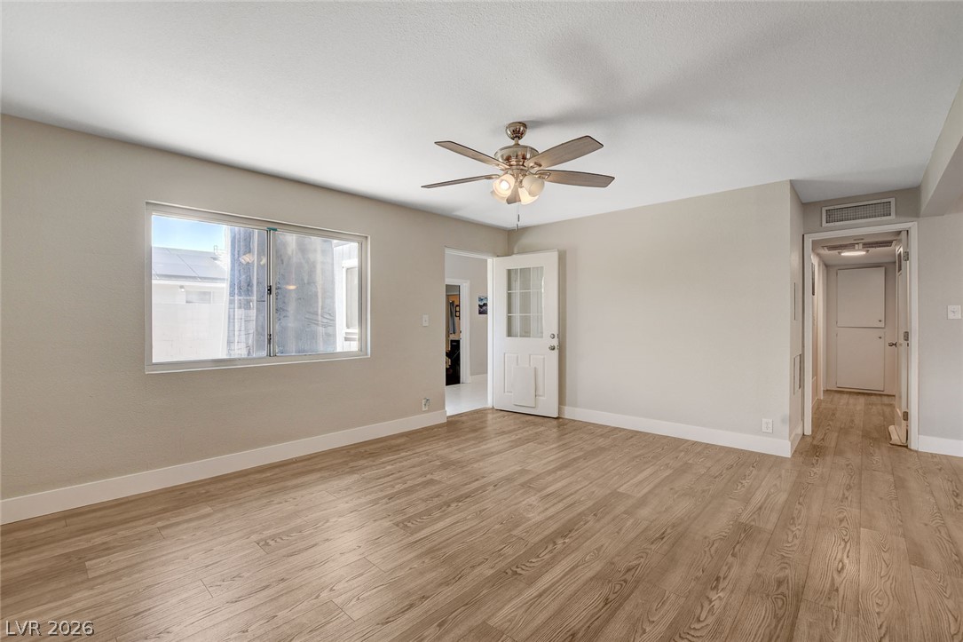 1077 Westminster Avenue Las Vegas NV 89119