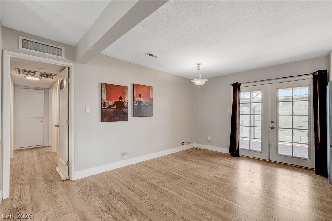 1077 Westminster Avenue Las Vegas NV 89119