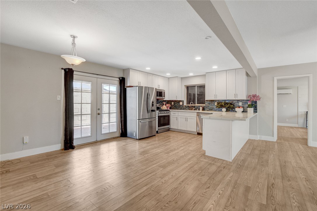 1077 Westminster Avenue Las Vegas NV 89119