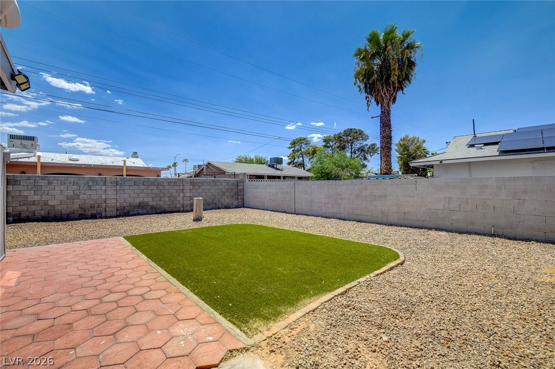 1077 Westminster Avenue Las Vegas NV 89119