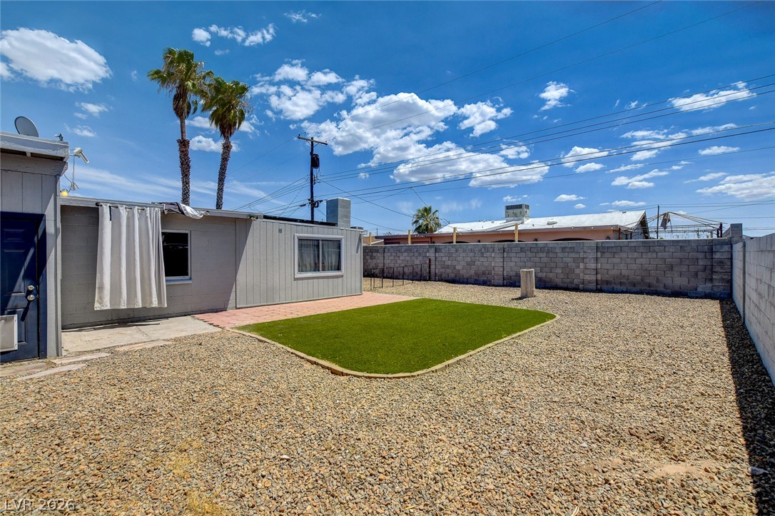 1077 Westminster Avenue Las Vegas NV 89119