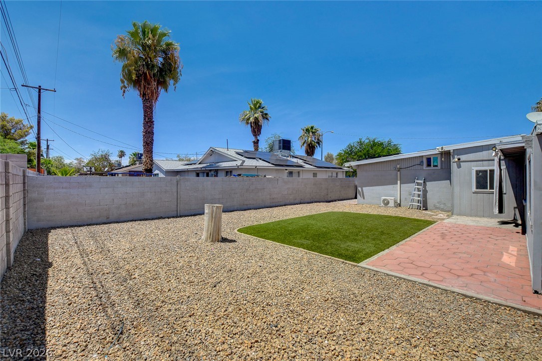 1077 Westminster Avenue Las Vegas NV 89119