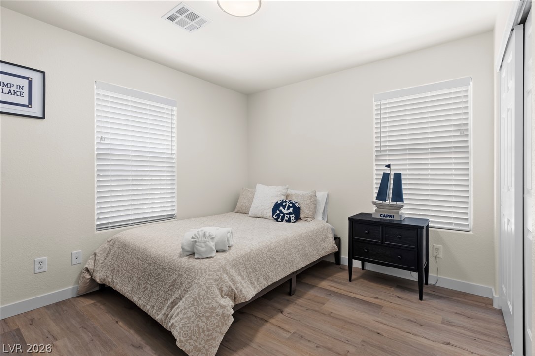 10242 Garden State Drive Las Vegas NV 89135