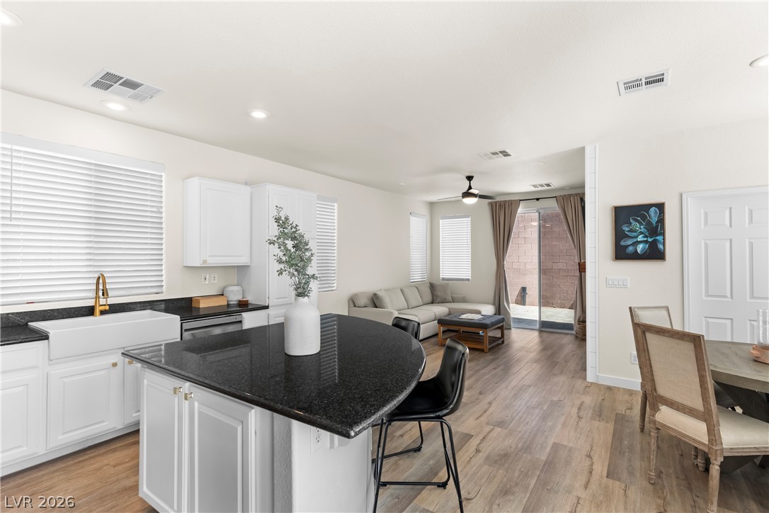 10242 Garden State Drive Las Vegas NV 89135