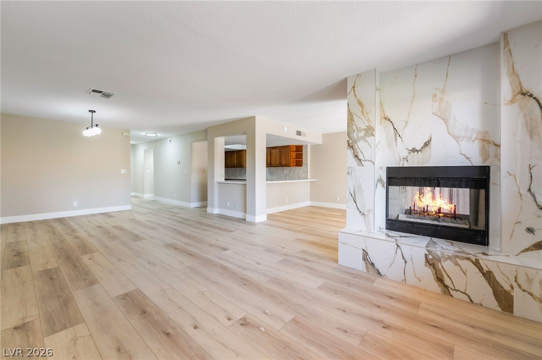 2716 Laguna Shores Lane Las Vegas NV 89121