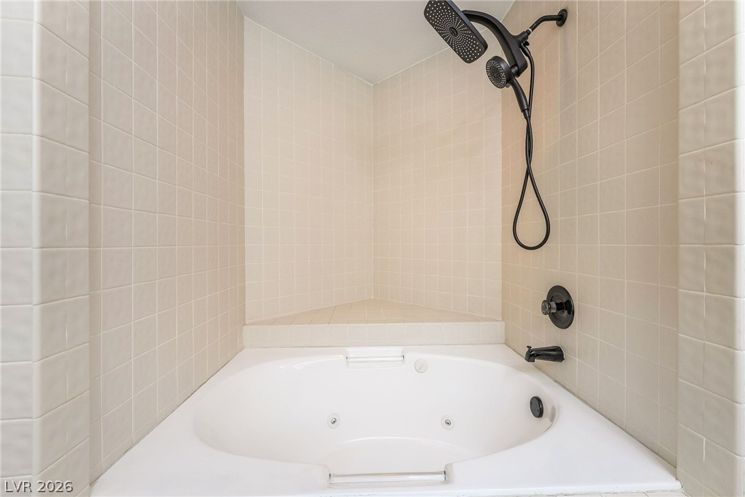 2716 Laguna Shores Lane Las Vegas NV 89121