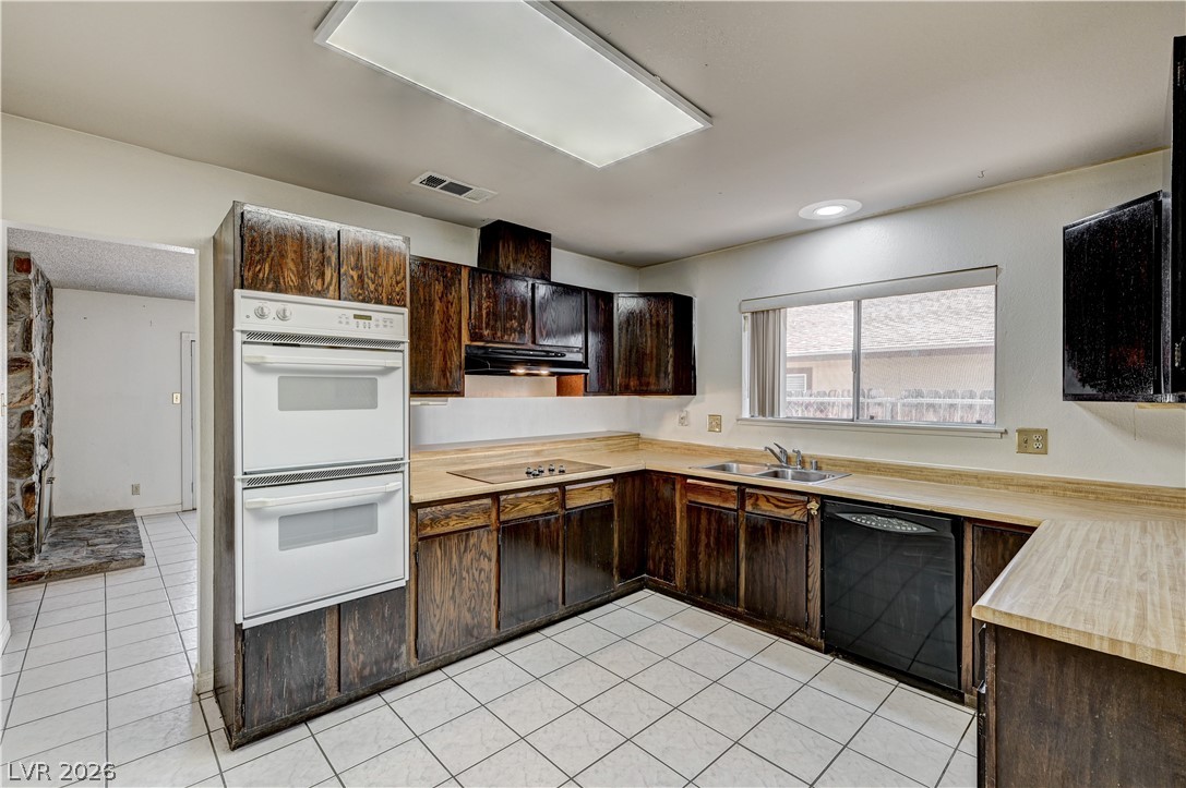 7708 Alina Avenue Las Vegas NV 89145