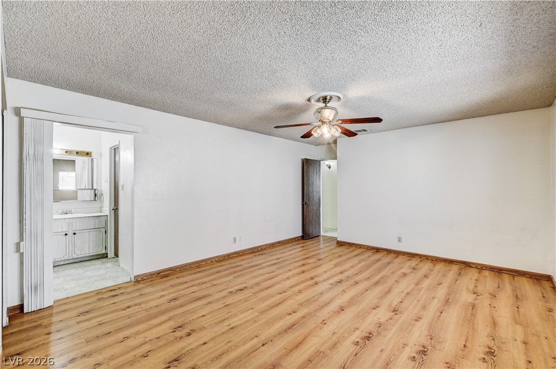 7708 Alina Avenue Las Vegas NV 89145