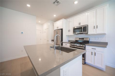 8847 Roadrunner Ravine Street Las Vegas NV 89166