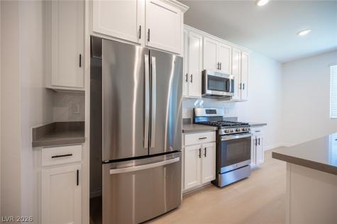 8847 Roadrunner Ravine Street Las Vegas NV 89166