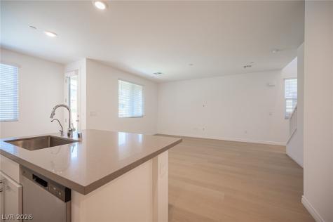 8847 Roadrunner Ravine Street Las Vegas NV 89166