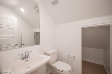 8847 Roadrunner Ravine Street Las Vegas NV 89166