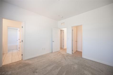 8847 Roadrunner Ravine Street Las Vegas NV 89166