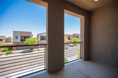 8847 Roadrunner Ravine Street Las Vegas NV 89166