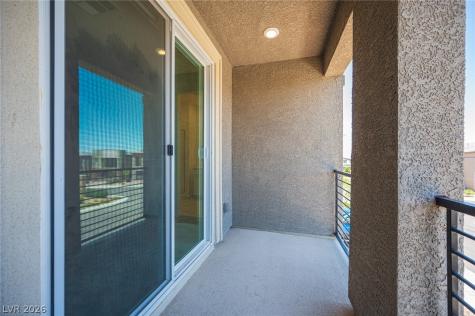 8847 Roadrunner Ravine Street Las Vegas NV 89166