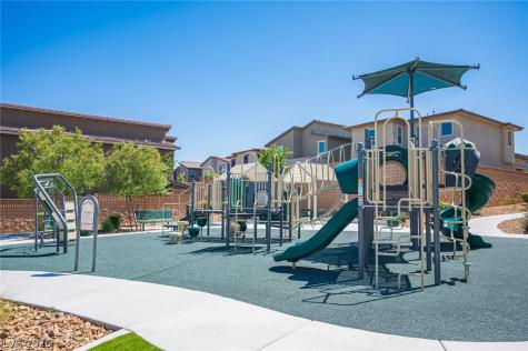 8847 Roadrunner Ravine Street Las Vegas NV 89166