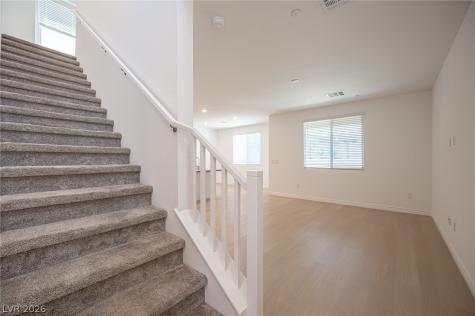 8847 Roadrunner Ravine Street Las Vegas NV 89166