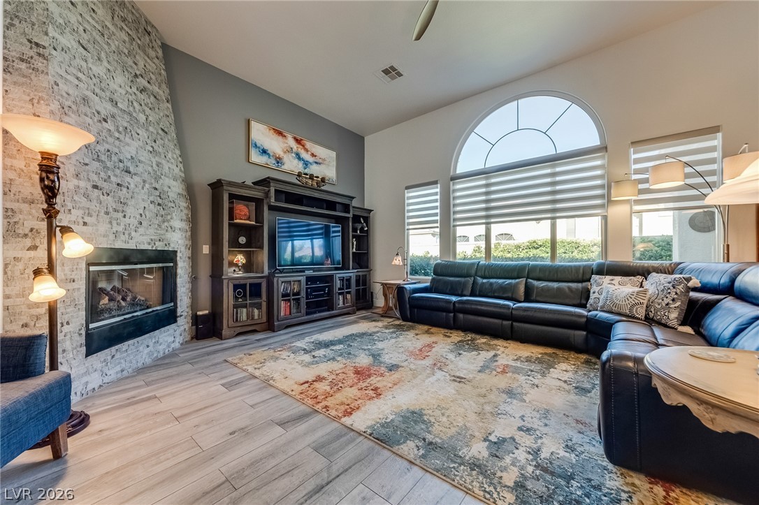 304 Nottinghill Gate Las Vegas NV 89145
