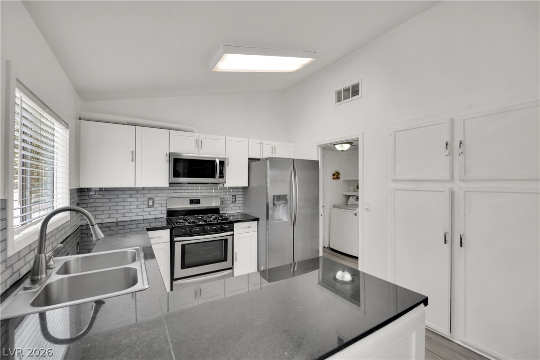 2913 Du Barry Manor Lane Las Vegas NV 89108