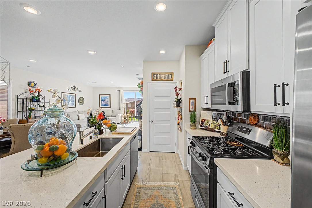 290 Fossil Falls Street Henderson NV 89015