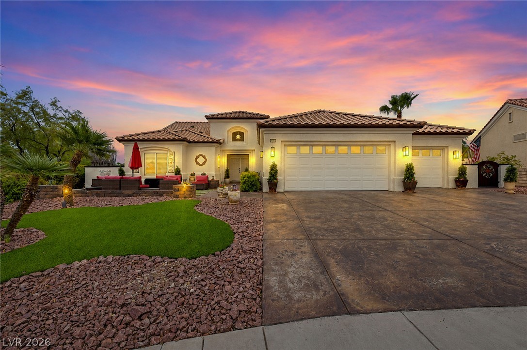 10001 Cresent Creek Drive Las Vegas NV 89134