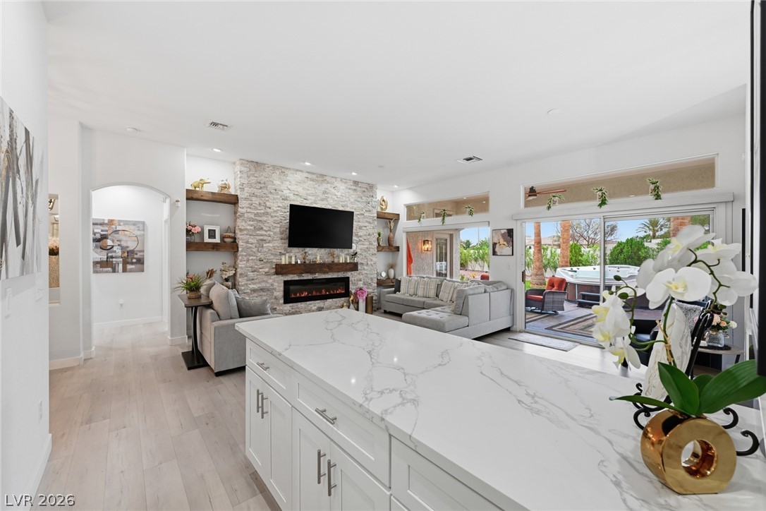 10001 Cresent Creek Drive Las Vegas NV 89134
