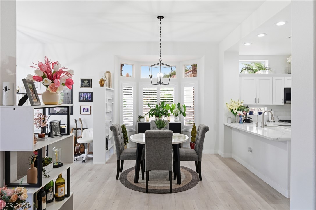 10001 Cresent Creek Drive Las Vegas NV 89134