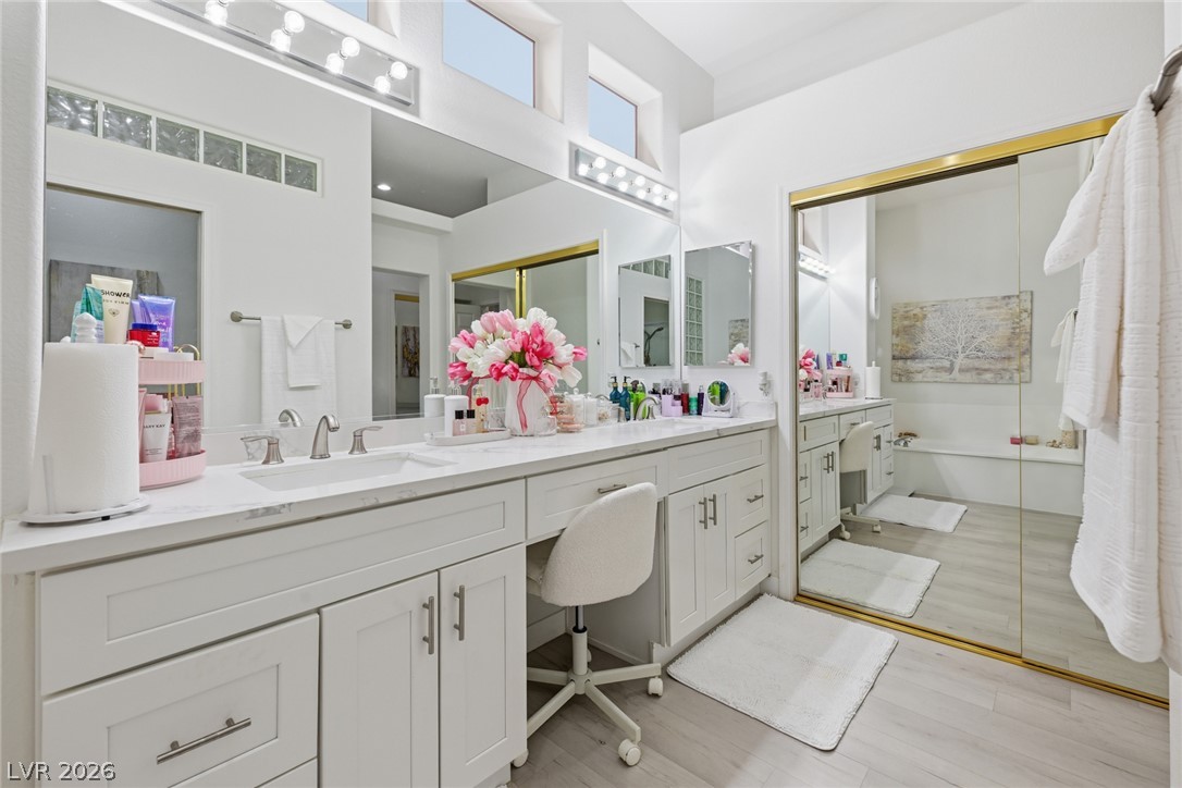 10001 Cresent Creek Drive Las Vegas NV 89134
