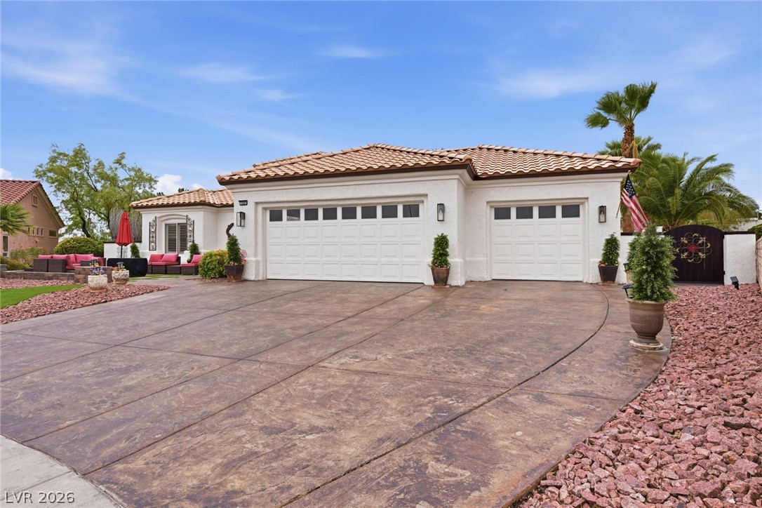 10001 Cresent Creek Drive Las Vegas NV 89134