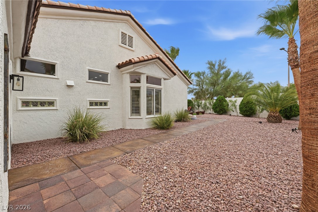 10001 Cresent Creek Drive Las Vegas NV 89134
