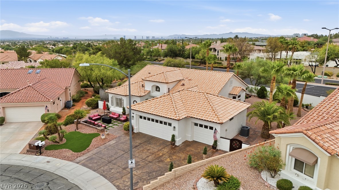 10001 Cresent Creek Drive Las Vegas NV 89134