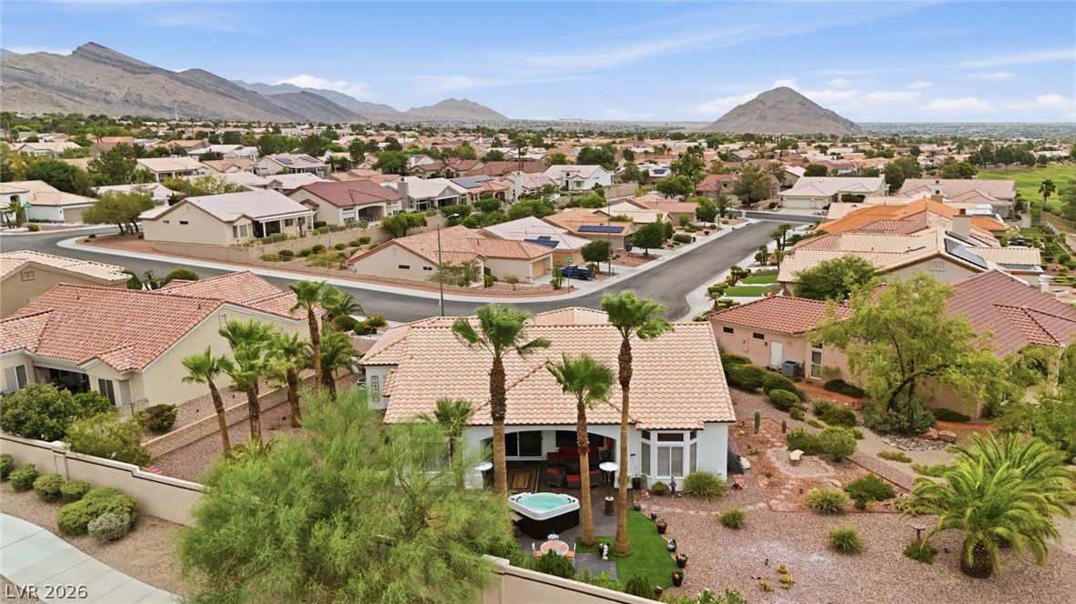 10001 Cresent Creek Drive Las Vegas NV 89134