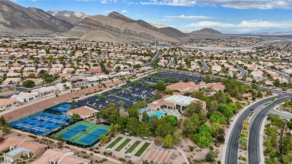 10001 Cresent Creek Drive Las Vegas NV 89134