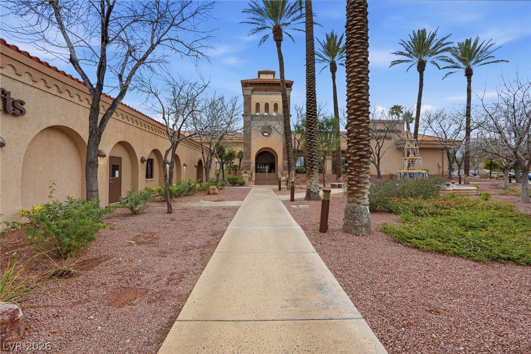 10001 Cresent Creek Drive Las Vegas NV 89134